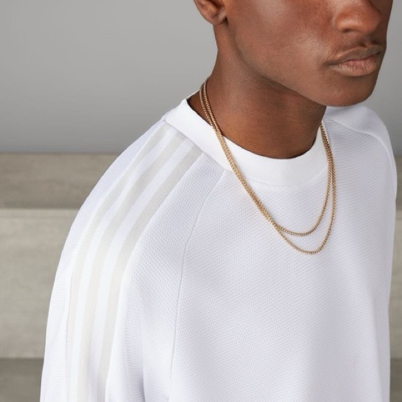 Manchester United Peter Saville NWT Official Jersey white multicolor size large - Picture 4 of 11